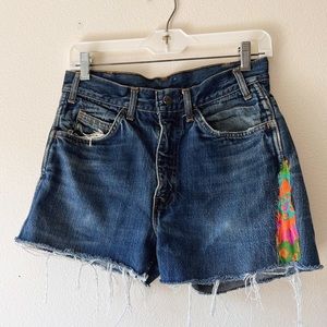 Vintage Levi’s patchwork cut off‎ shorts 29”